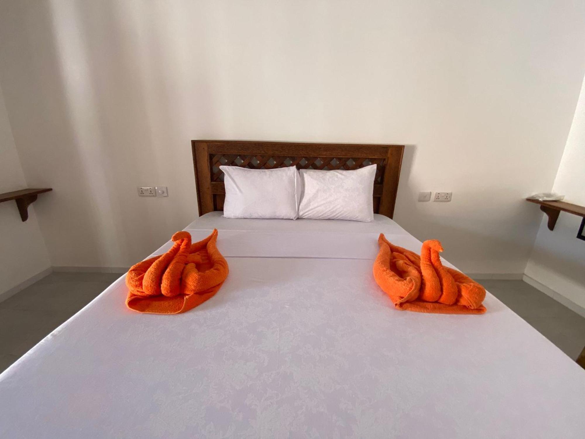 Amani Hotel ปาเยอ ภายนอก รูปภาพ